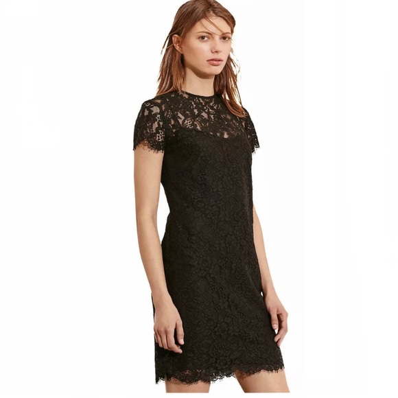 light blue halter dress Pleated – PinkBlush Size:48 X 32 Styling Black Nail Polish: bestsellers